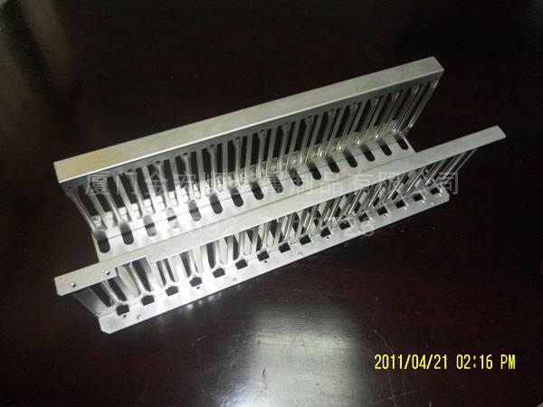 交換機(jī)、收發(fā)器網(wǎng)管機(jī)箱系列4